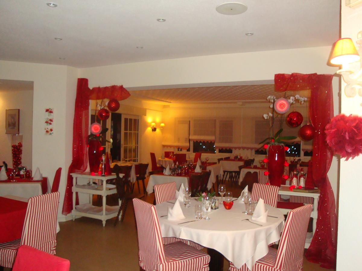 Hotel Restaurant Aux Sapins Thann Exterior photo